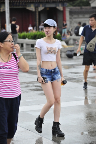 第六届当头第二帖：性感紧身小短裤