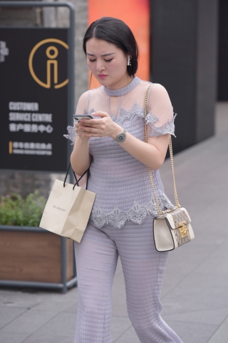 【慕容笙赛贴】回复消息的小姐姐