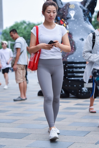 【赛德克赛帖】人群中的灰色瑜珈裤