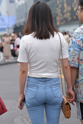 饱满紧牛女友