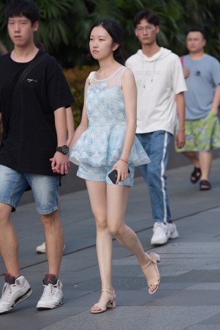 连衣裙