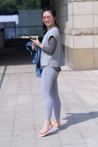 【小默赛帖】★搭讪笑盈盈瑜伽美女★