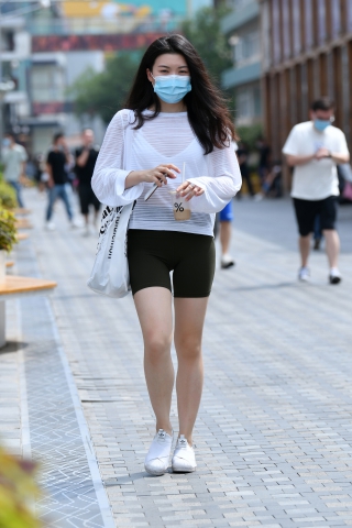★拿铁瑜伽短裤美女