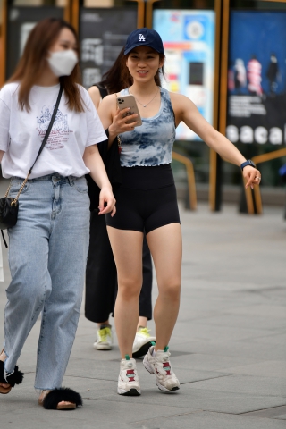 ★笑盈盈运动美女