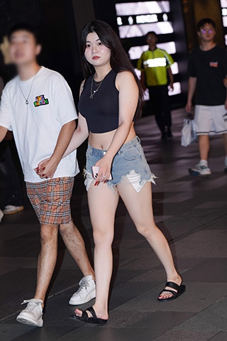 肉白白