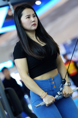 紧身牛仔健身（6K）